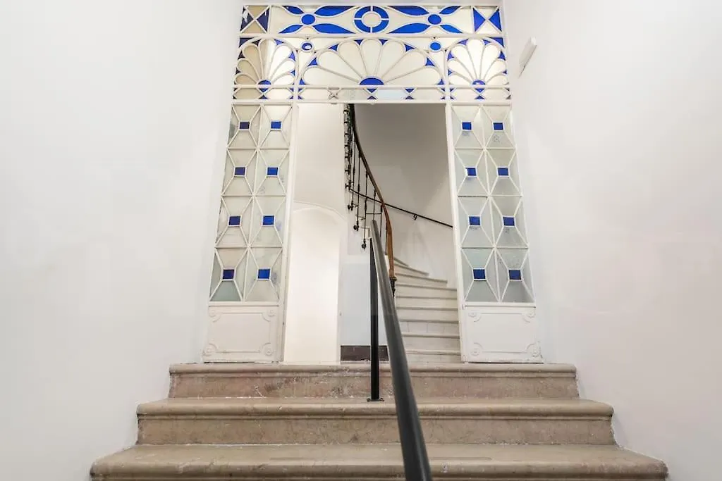 Historic Charm With Contemporary Flair By Rems Apartment Malaga