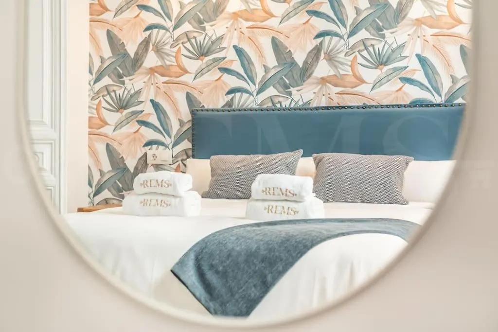 Historic Charm With Contemporary Flair By Rems Apartment Malaga